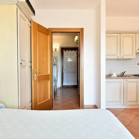 Ξενοδοχείο με διαμερίσματα Baia Caddinas Clubresidence 4*