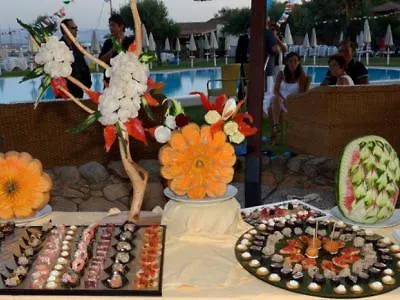 Baia Caddinas Clubresidence Aparthotel 4*