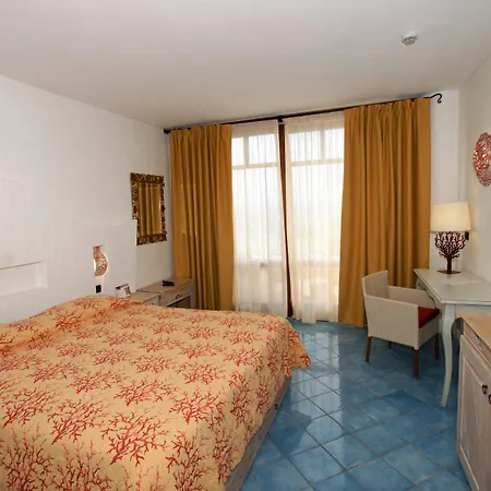 Apart Otel Baia Caddinas Clubresidence Golfo Aranci