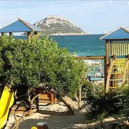 Baia Caddinas Clubresidence Apart Otel Golfo Aranci