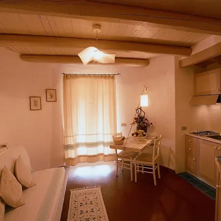 Baia Caddinas Clubresidence Apart Otel Golfo Aranci
