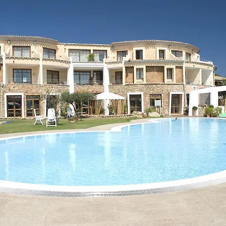 Aparthotel Baia Caddinas Clubresidence Golfo Aranci