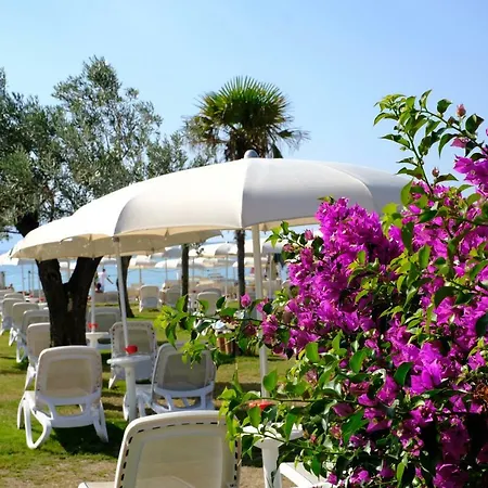 Baia Caddinas Clubresidence 아파트호텔 4*