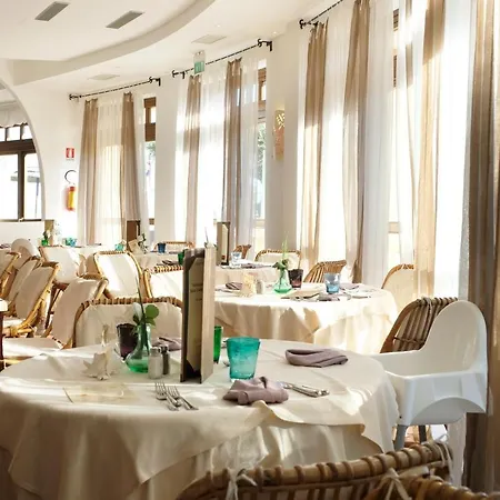 Ξενοδοχείο με διαμερίσματα Baia Caddinas Clubresidence Golfo Aranci