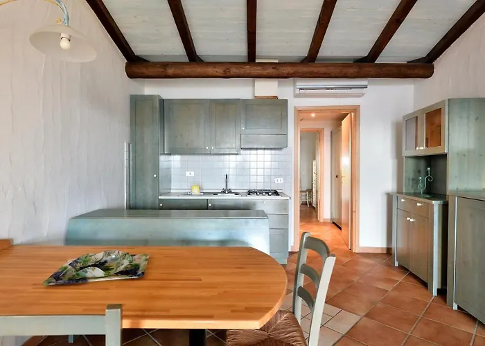 Baia Caddinas Clubresidence Lägenhetshotell Golfo Aranci