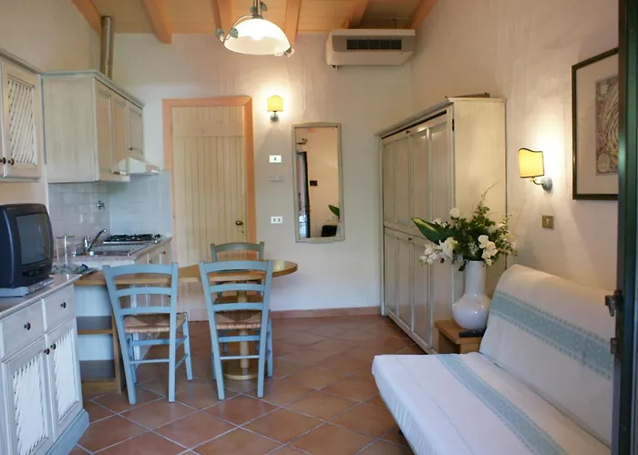 Lägenhetshotell Baia Caddinas Clubresidence Golfo Aranci