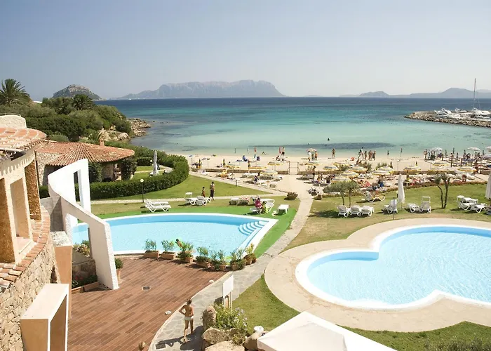 Lägenhetshotell Baia Caddinas Clubresidence Golfo Aranci